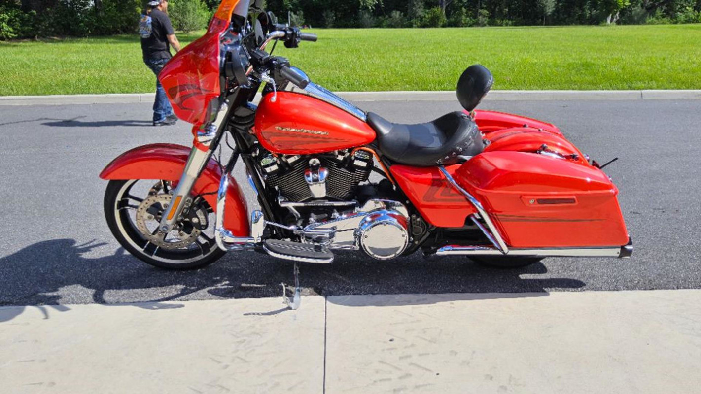 Street Glide®