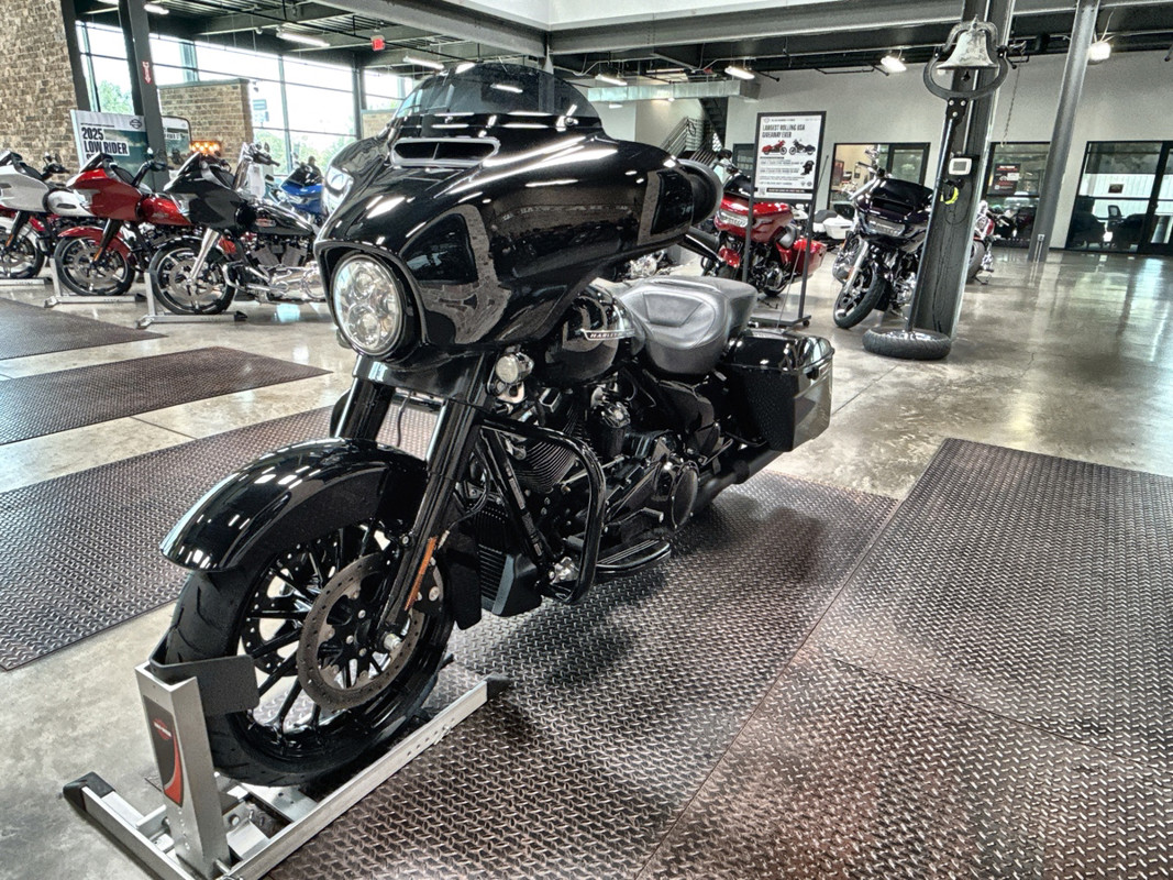Street Glide® Special