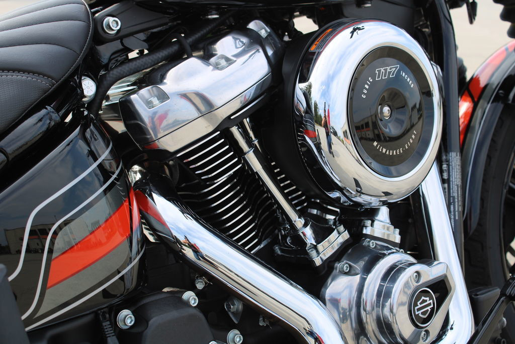 Street Bob®