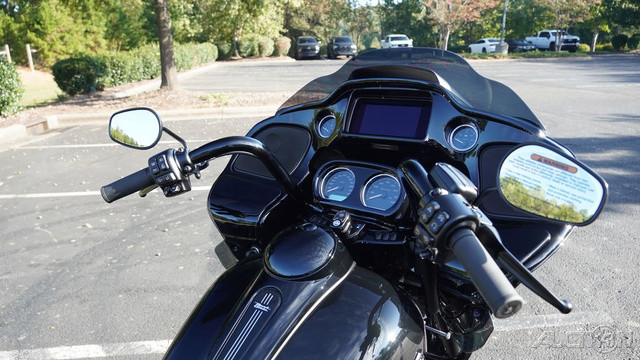 Road Glide® 3