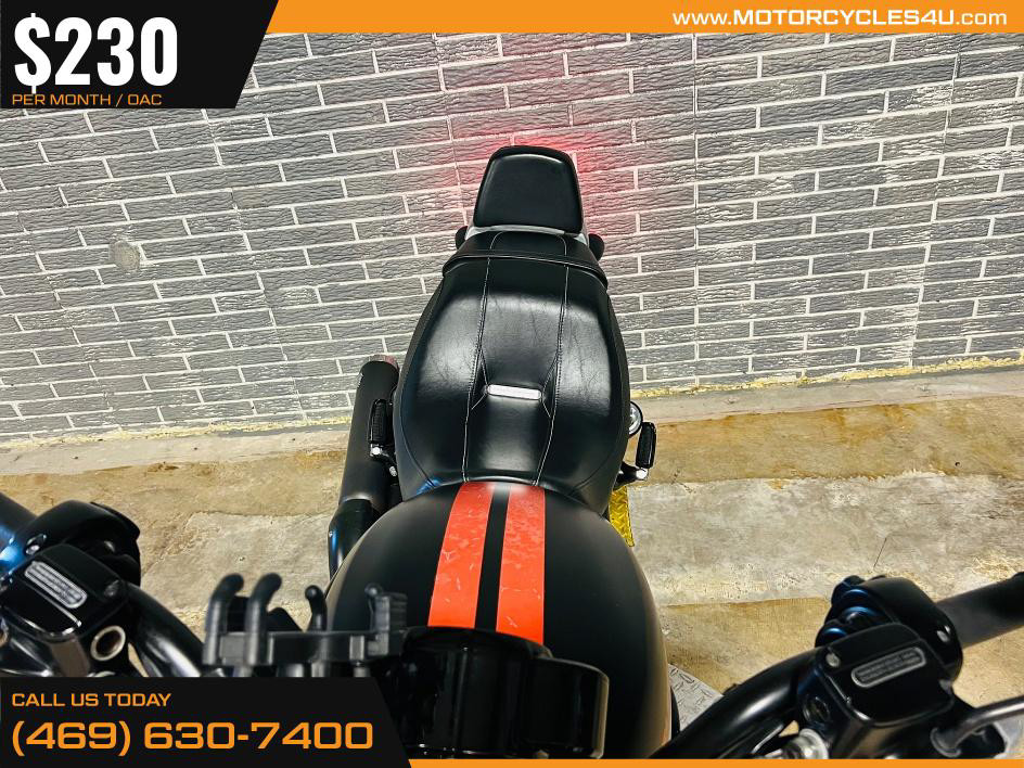 V-Rod® Night Rod® Special