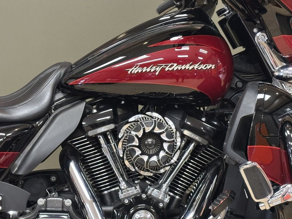 CVO® Street Glide®