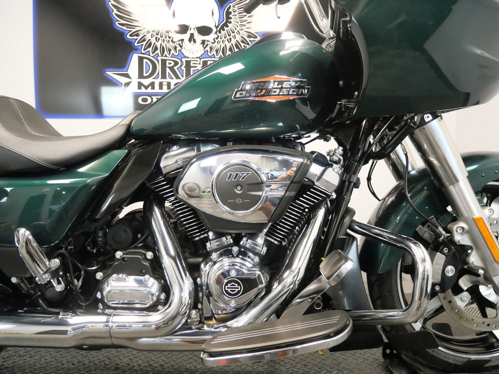 Road Glide®