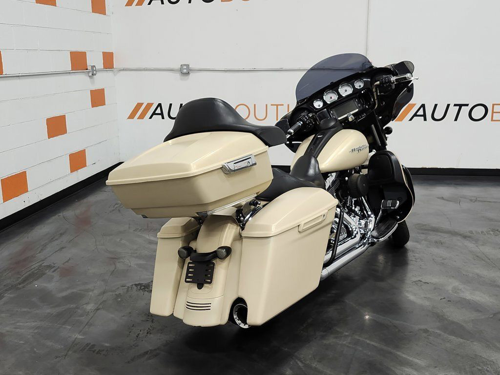 Street Glide® Special