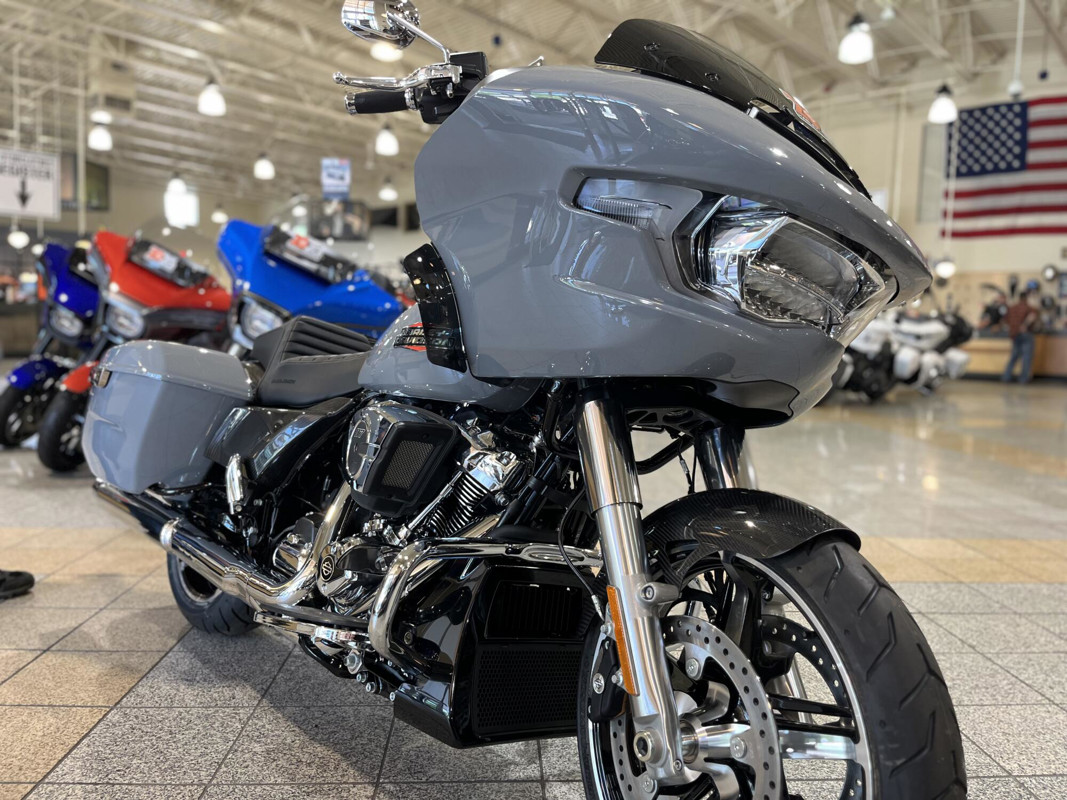 Road Glide®