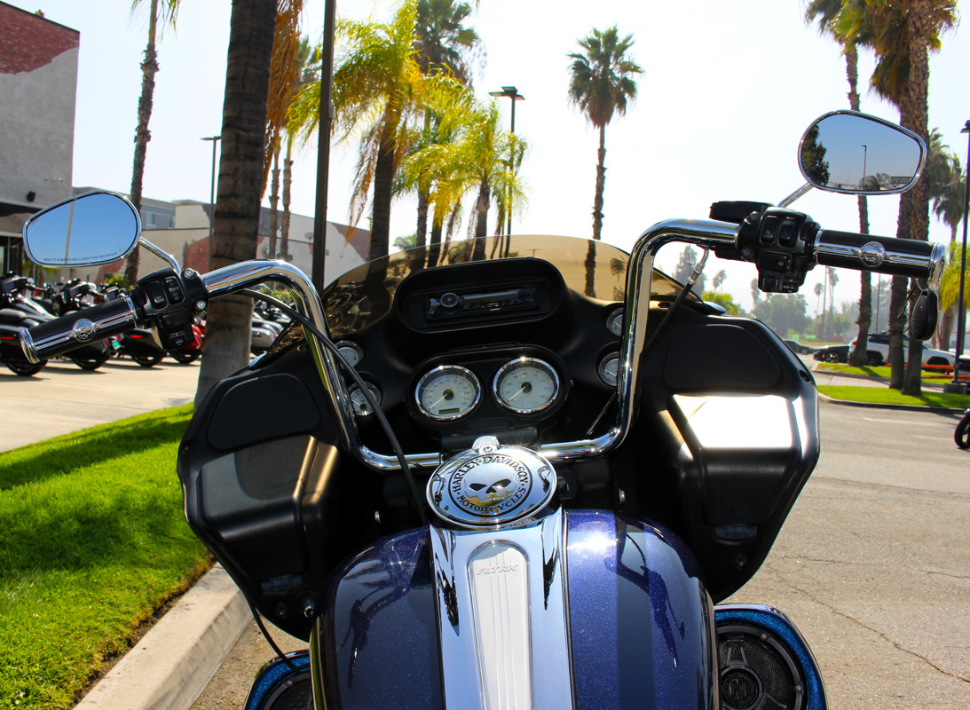 Road Glide® Custom