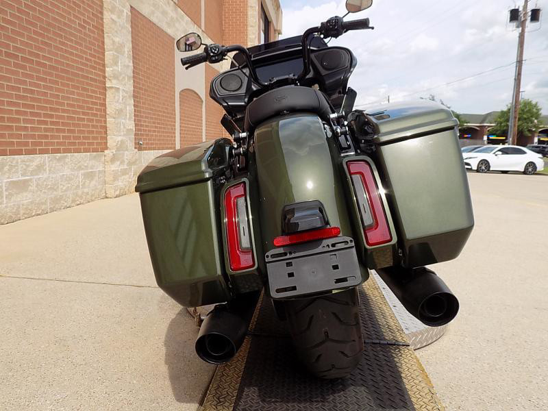 Road Glide®