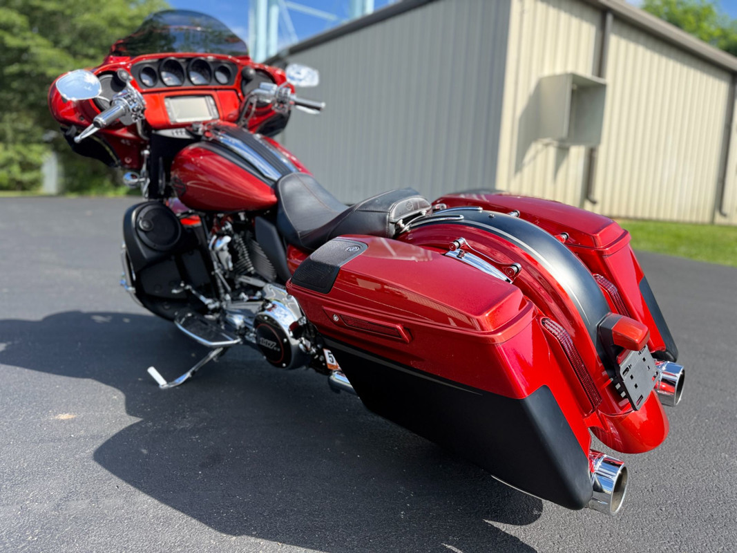 CVO® Street Glide®