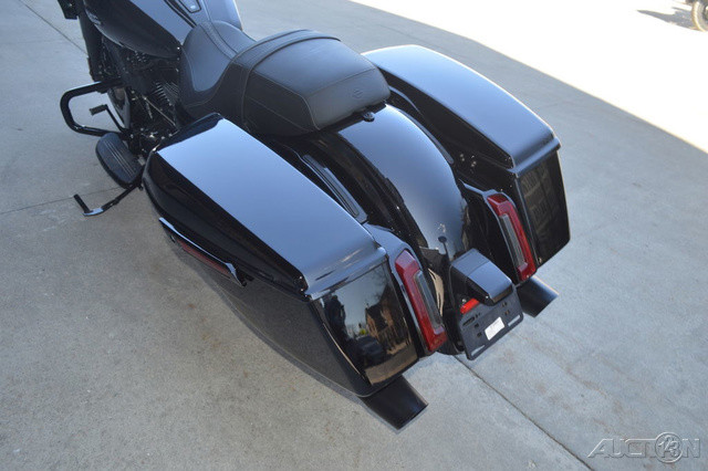 Street Glide®