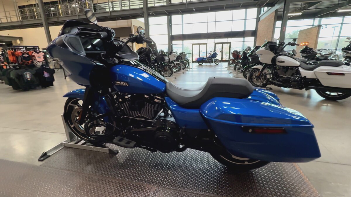 Road Glide®