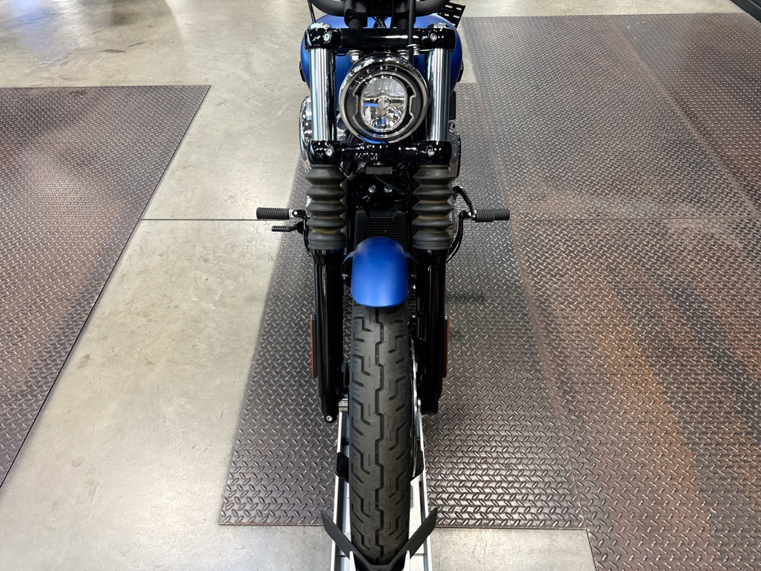 Street Bob®