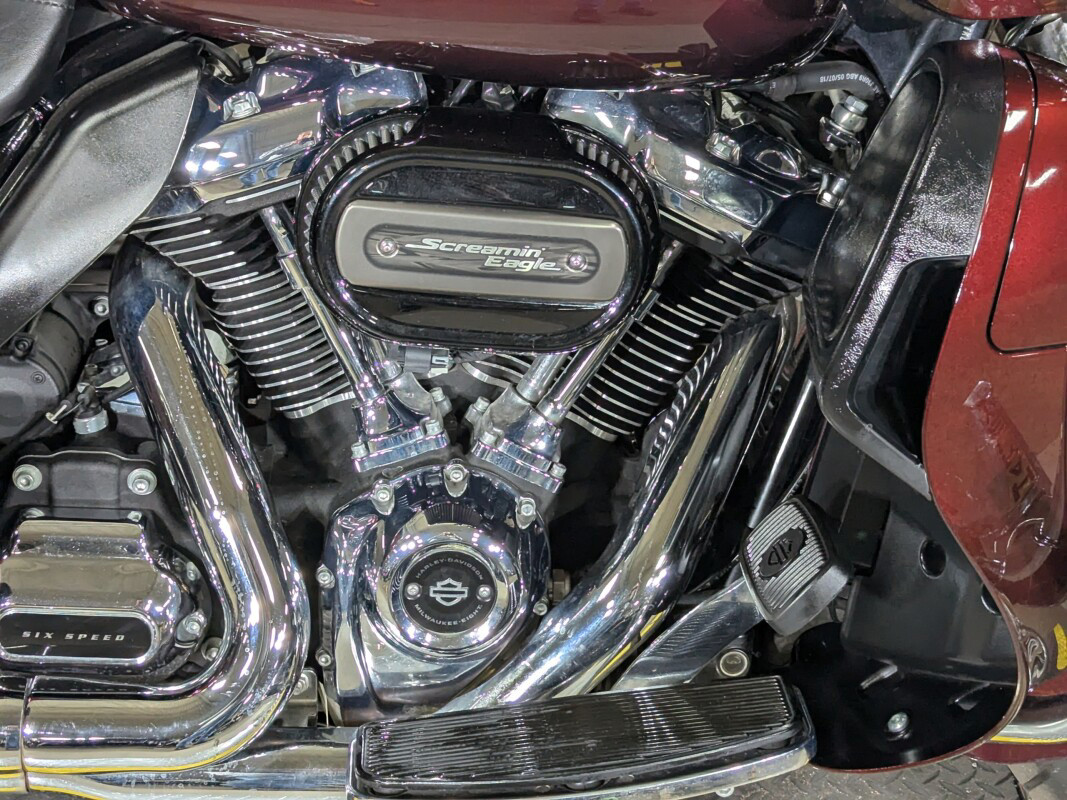 Road Glide® Ultra