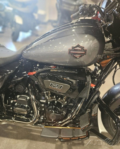 CVO® Street Glide®