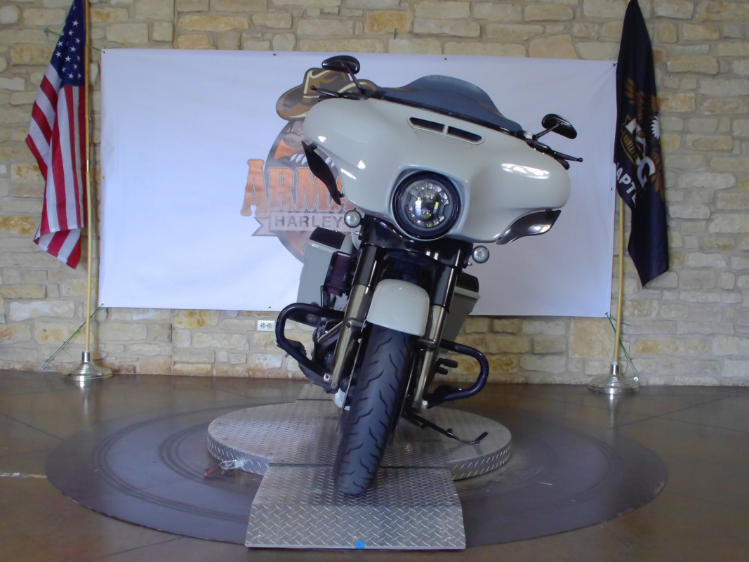 CVO® Street Glide®