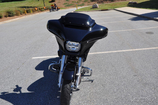 Street Glide®