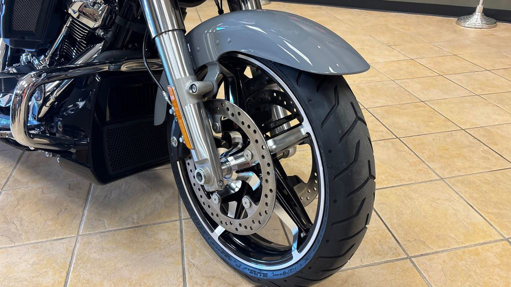 Road Glide®