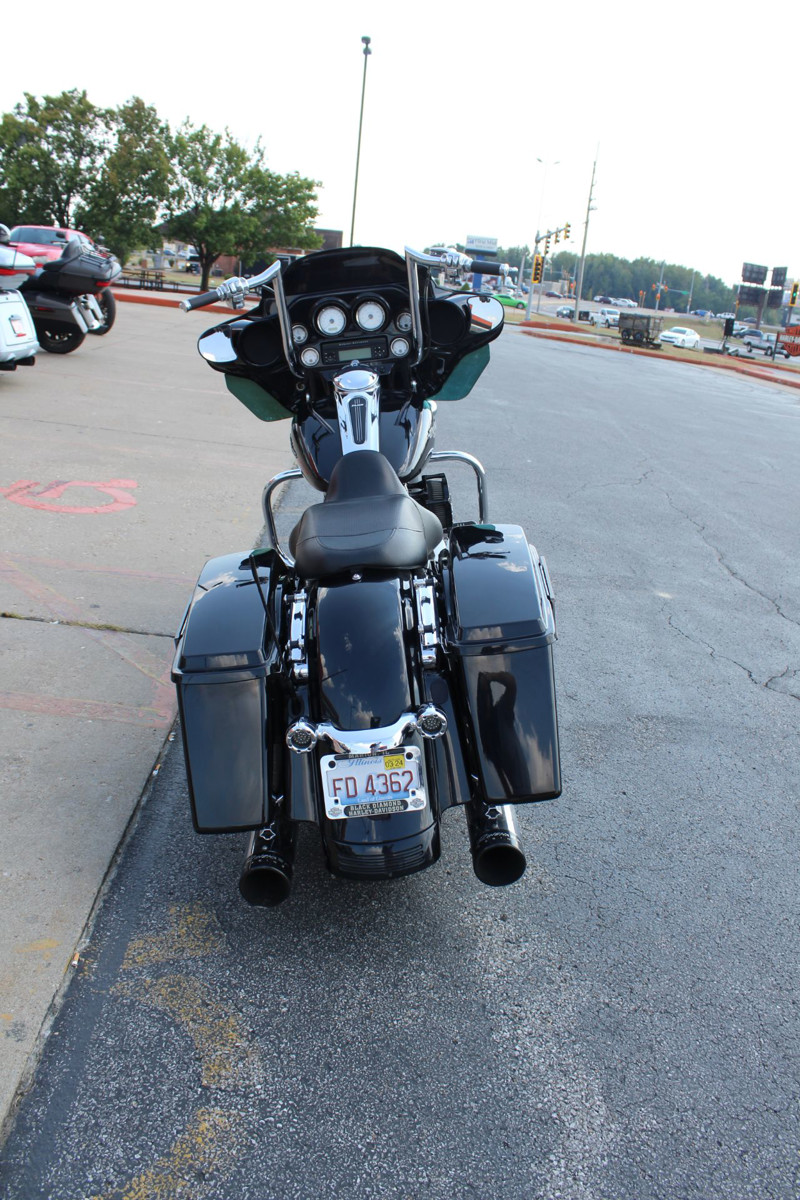 Street Glide®