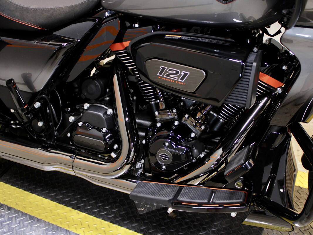 CVO® Road Glide®