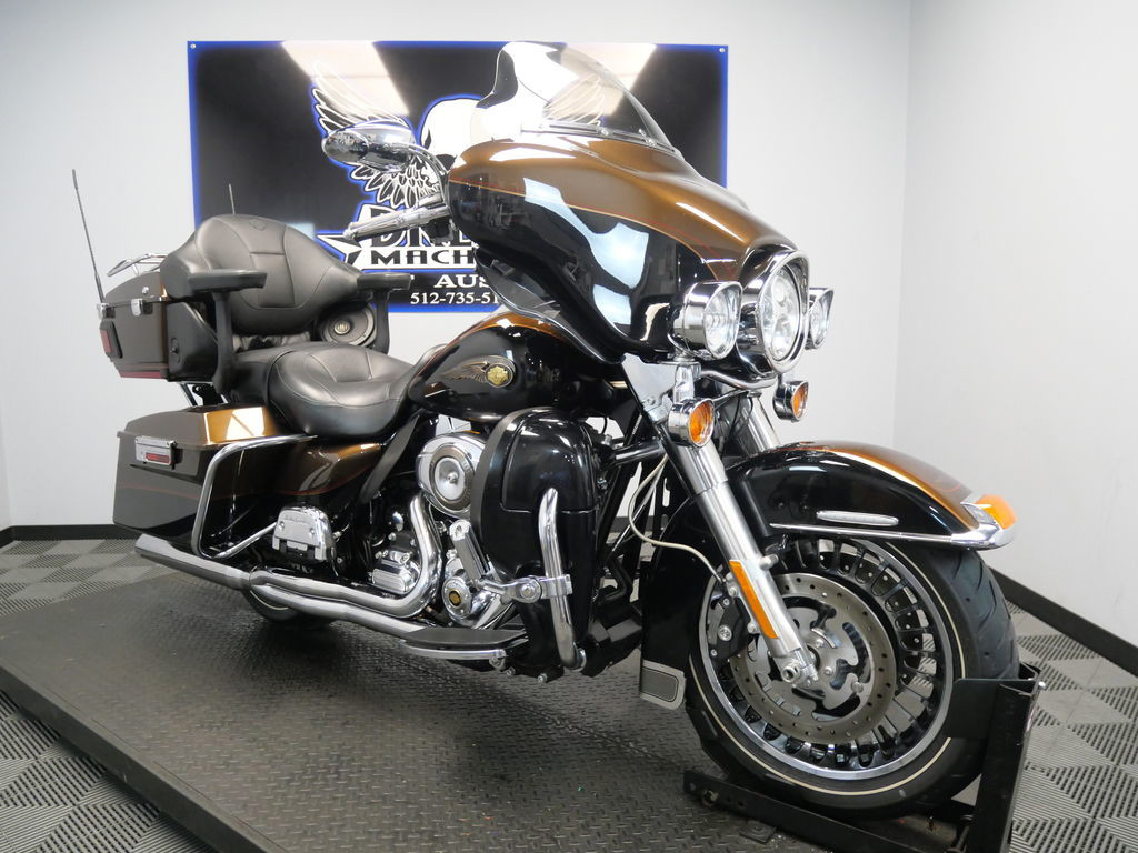 Electra Glide® Ultra® Limited 110th Anniversary