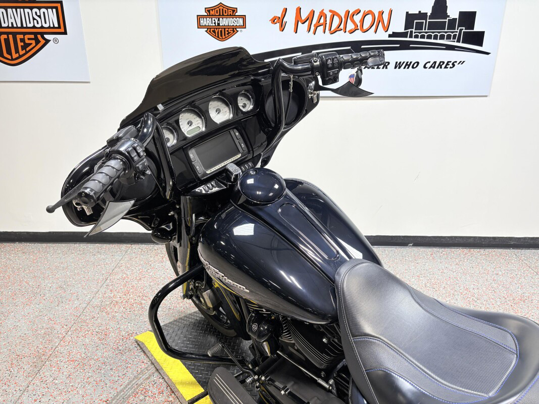 Street Glide® Special