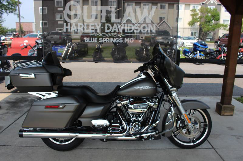 Street Glide®