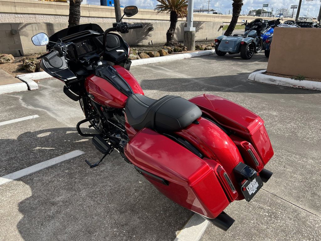 Road Glide®