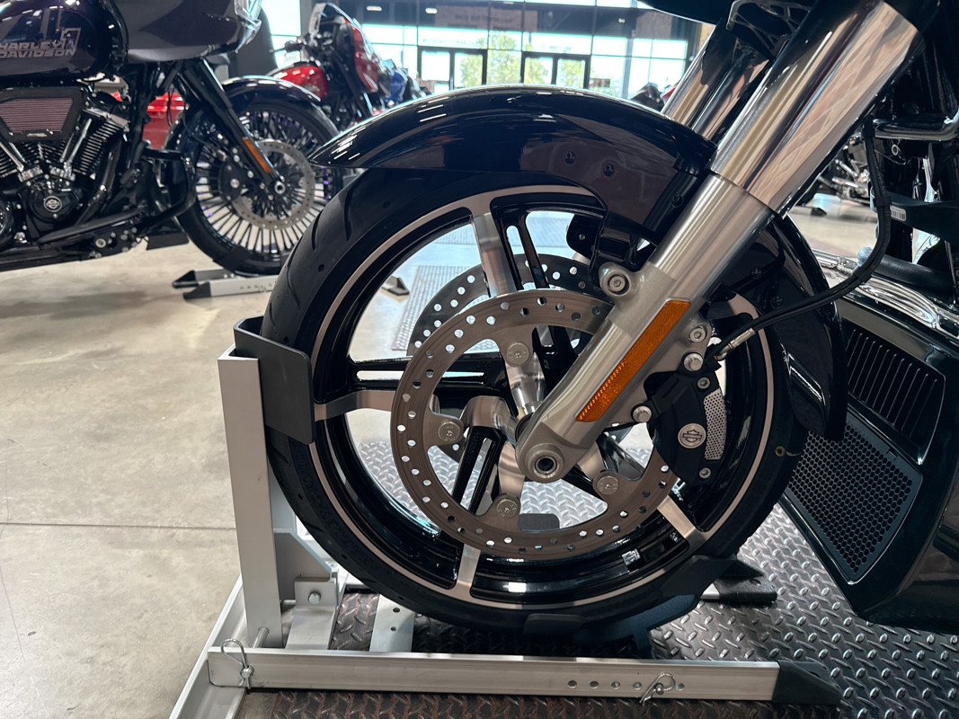 Road Glide®