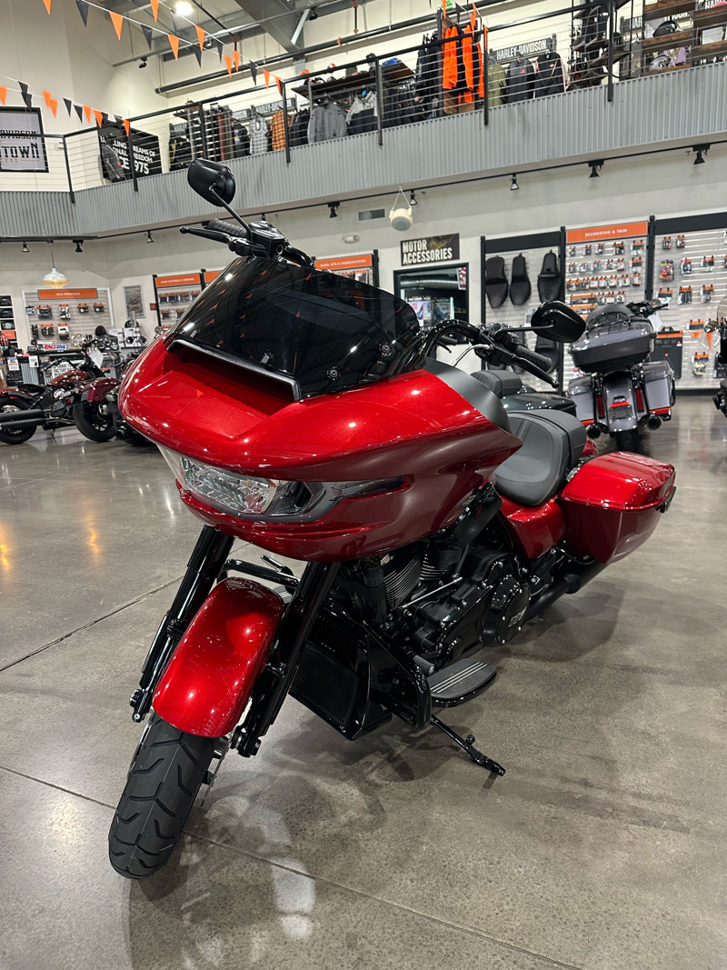 Road Glide®