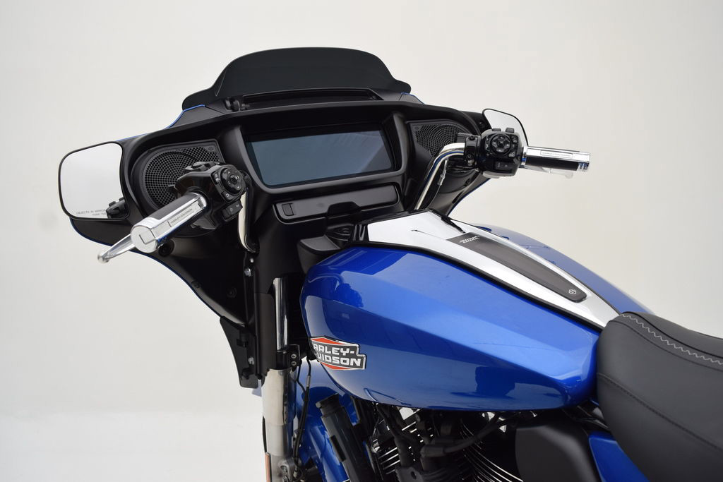 Street Glide®