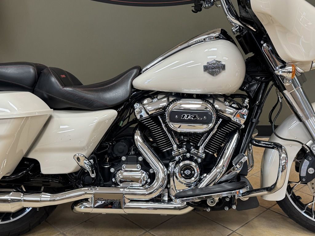 Street Glide® Special