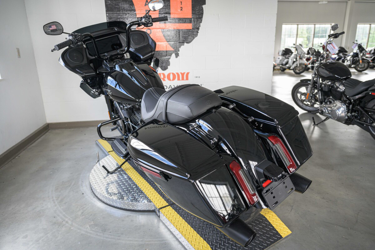 Road Glide®