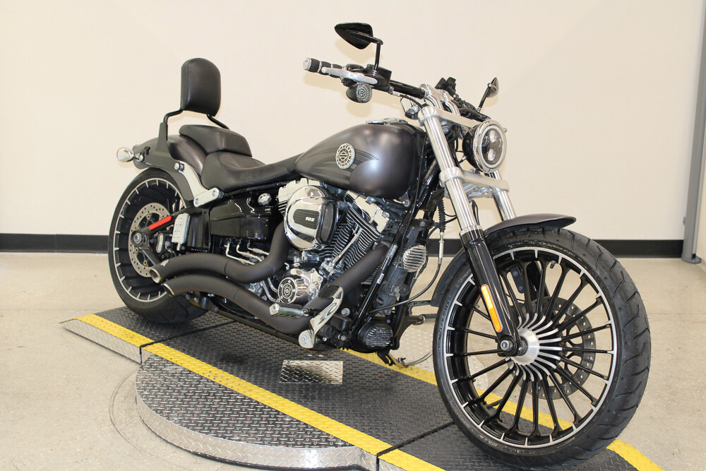 Softail® Breakout®