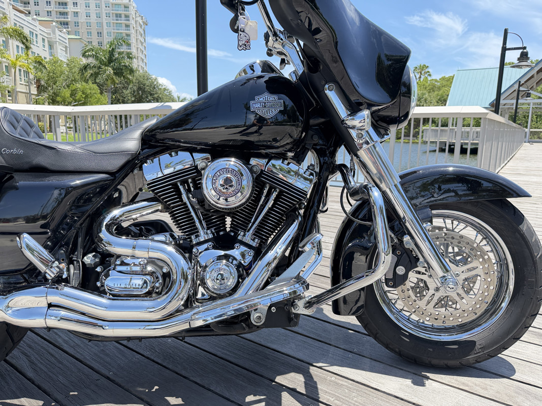 Street Glide®