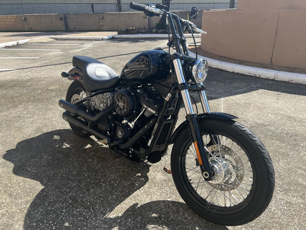 Softail® Street Bob®