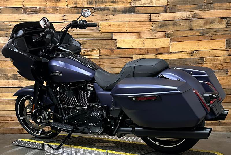 Road Glide®