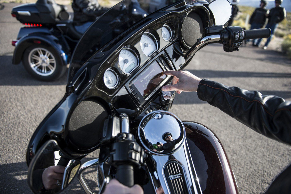 Street Glide®