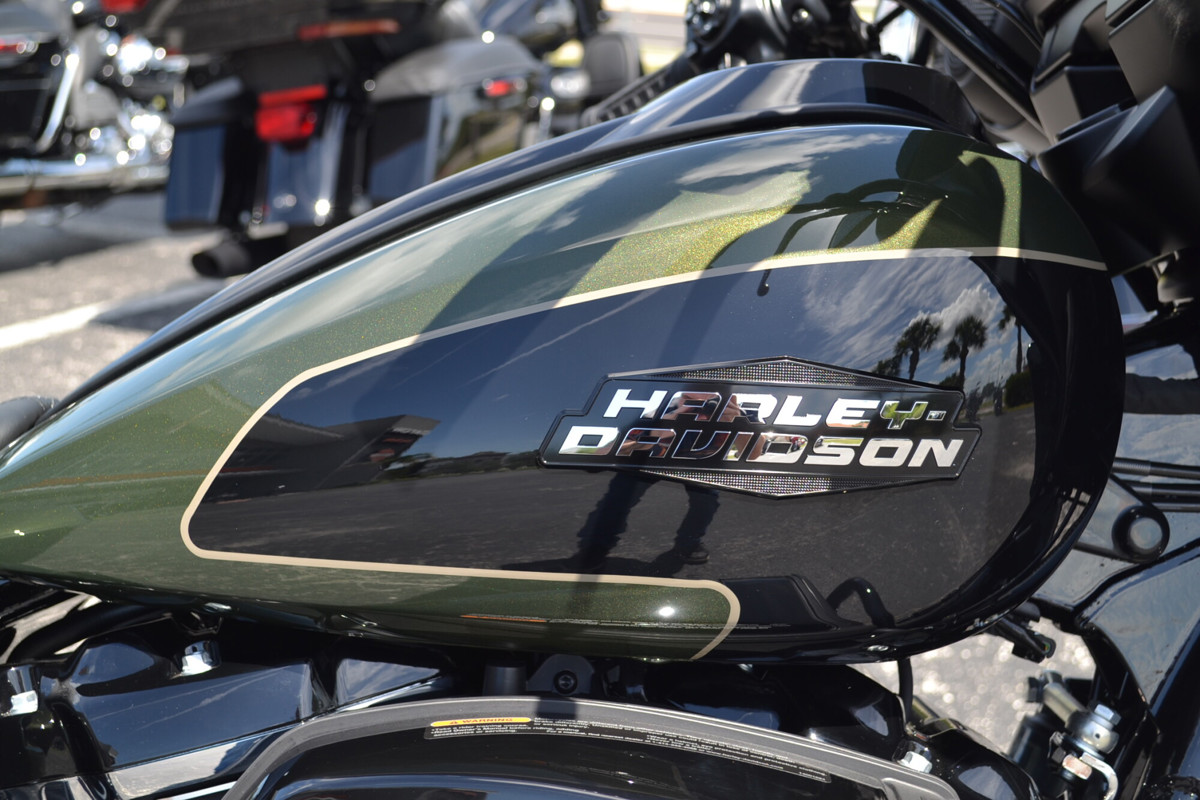 Street Glide®