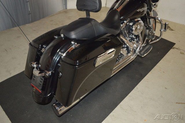 Street Glide®