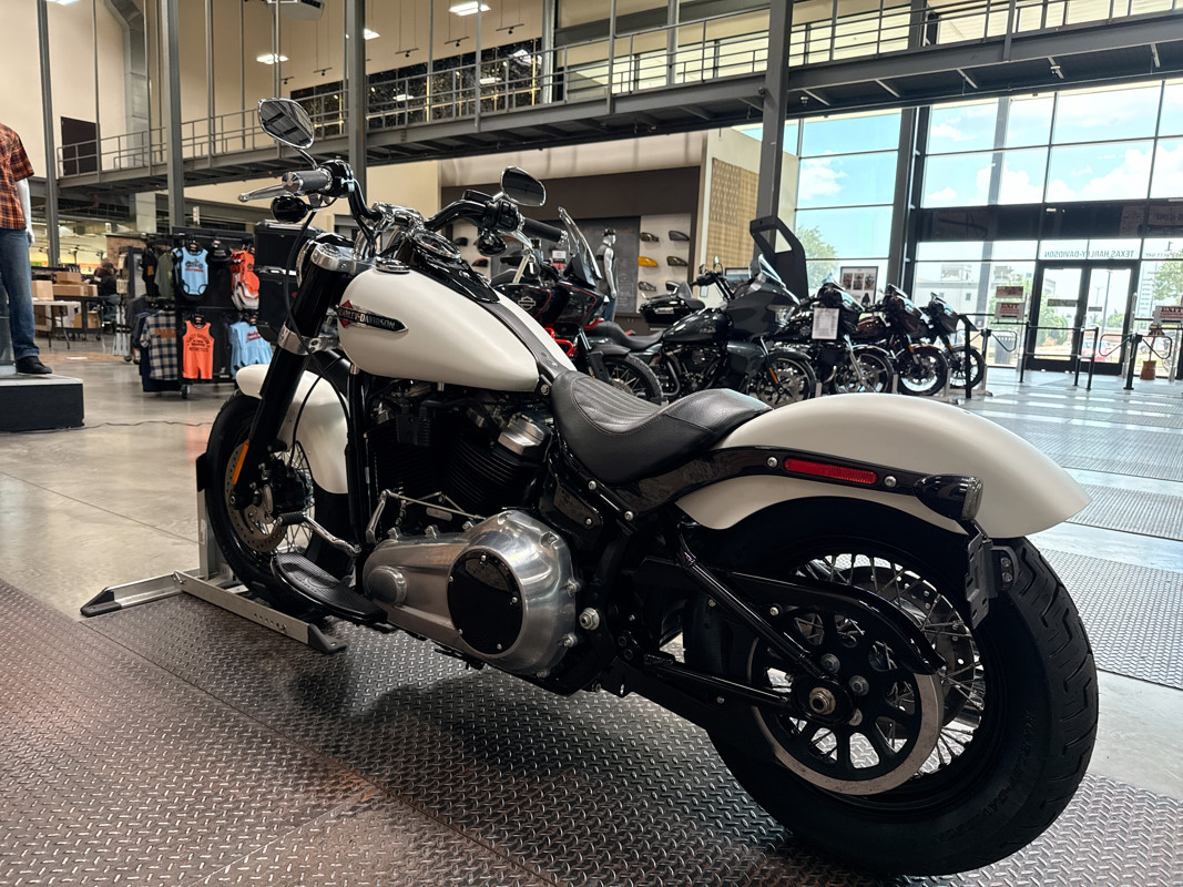 Softail® Slim®