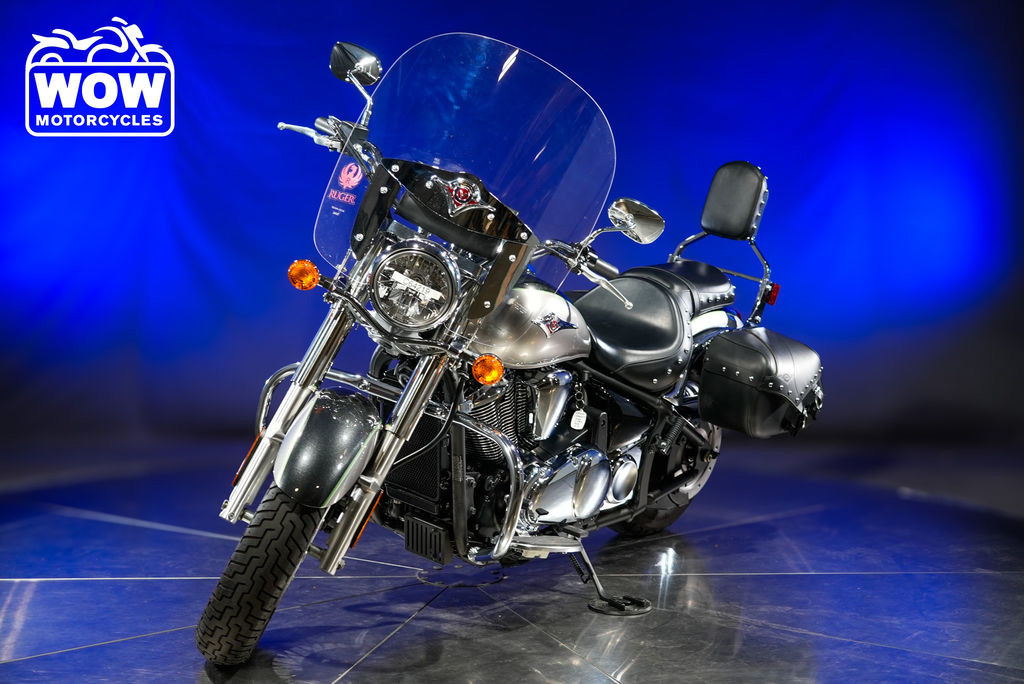 Vulcan 900 Classic LT