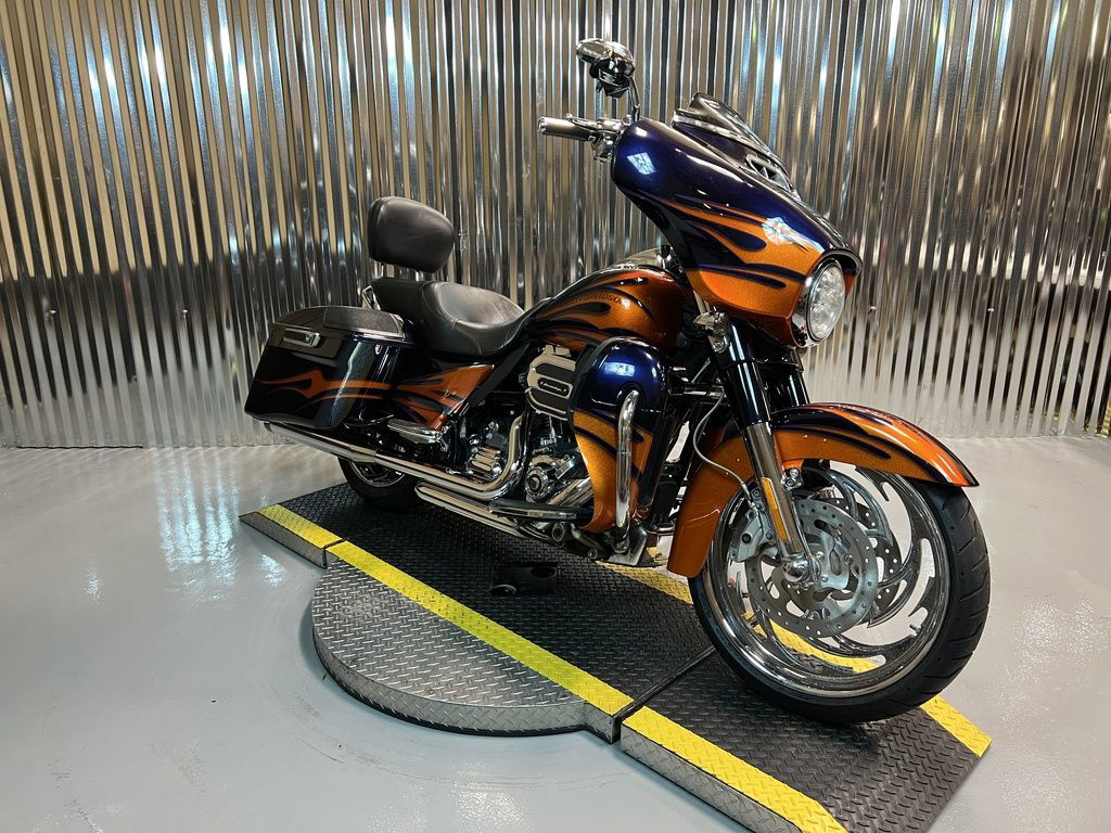 CVO® Street Glide®