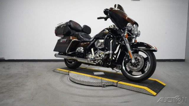 Electra Glide® Ultra® Limited 110th Anniversary