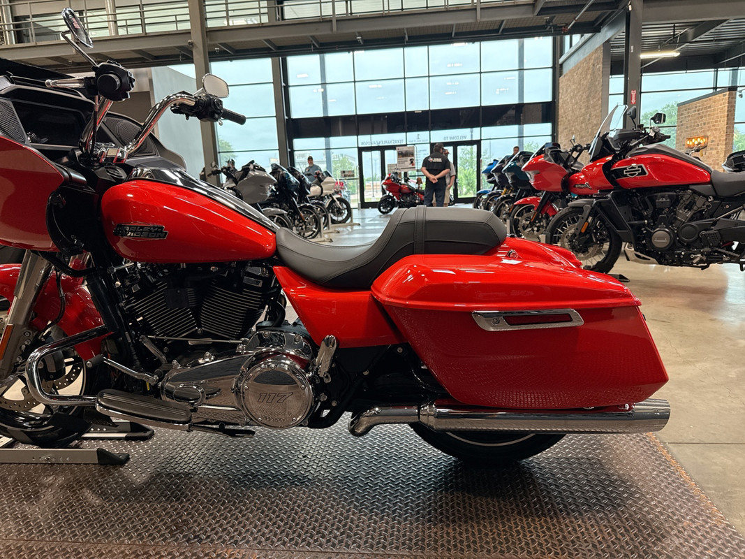 Road Glide®