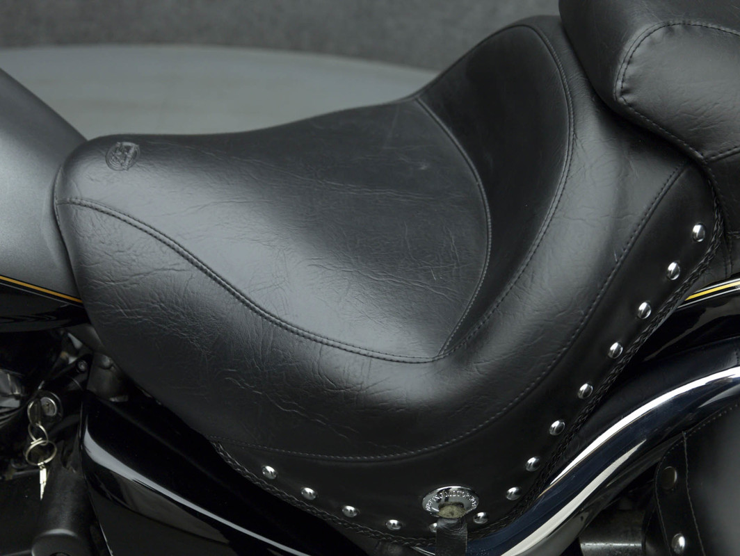 Vulcan 900 Classic LT