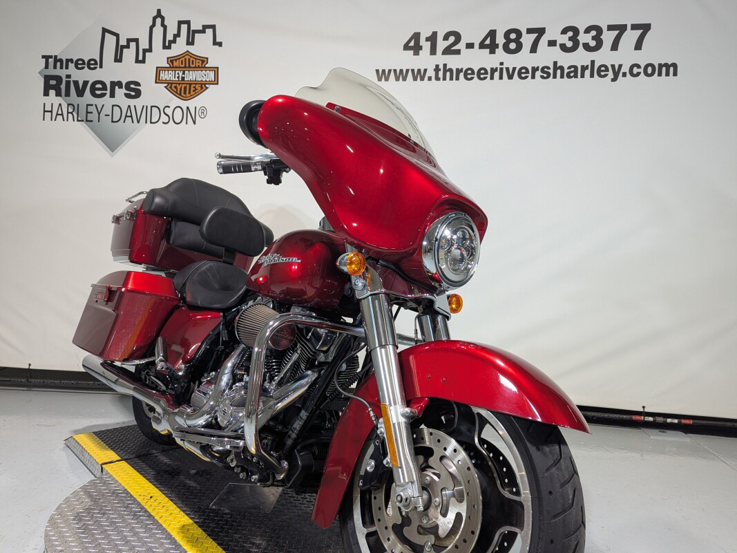 Street Glide®