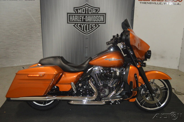 Street Glide®