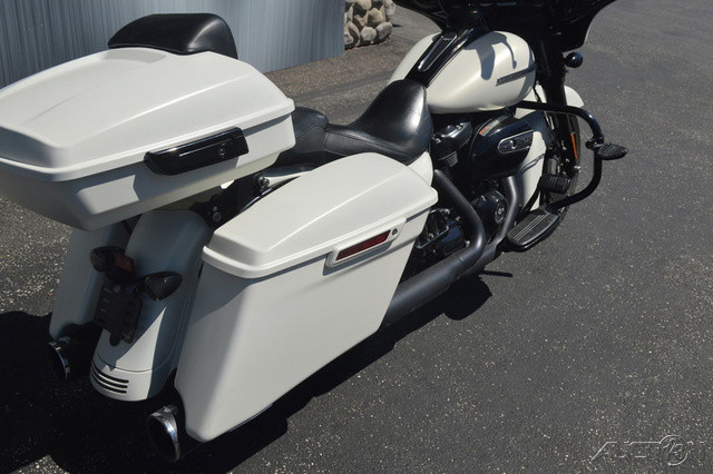 Street Glide® Special