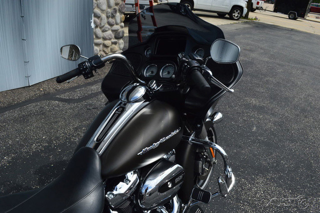 Road Glide®