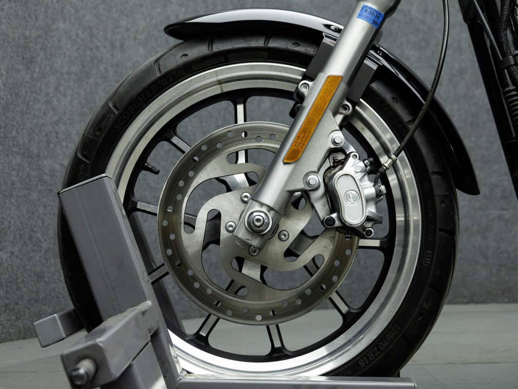 Sportster® SuperLow® 1200T