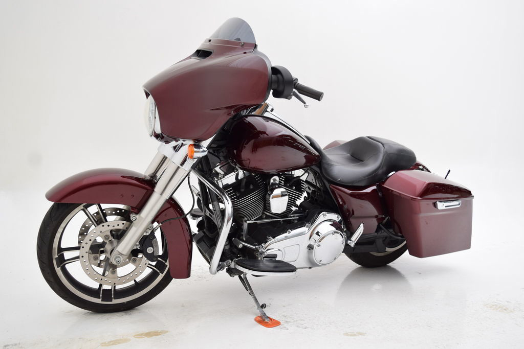 Street Glide®